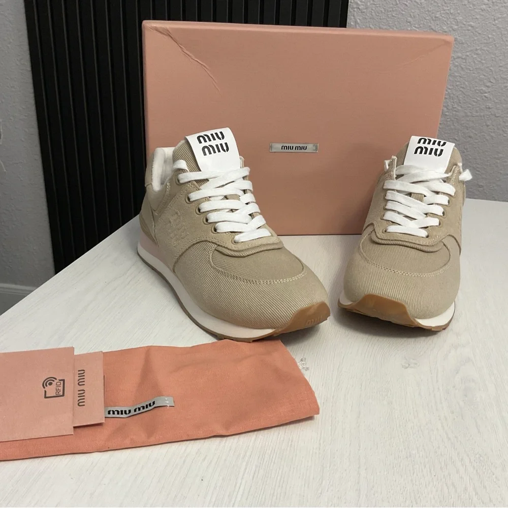 Miu Miu Sneakers - Picture 2 of 13